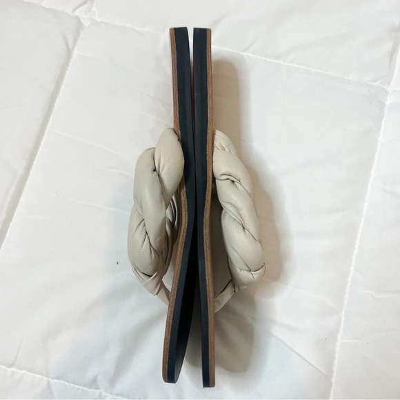 Flattered Blanche Leather Creme Sandals - Picture 4 of 10